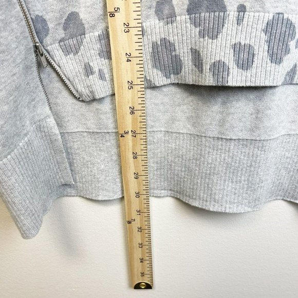 EXPRESS Gray Hi-Low V-Neck Oversized Dolman Leopard Cardigan Zippers Size M - Picture 11 of 11